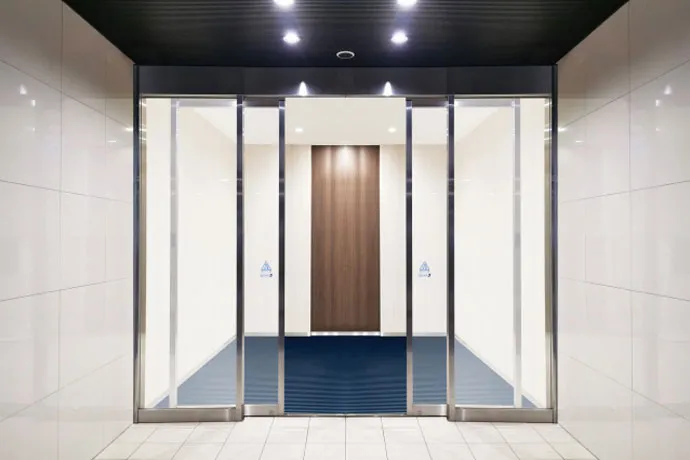 自動ドア用デジタルサイネージ